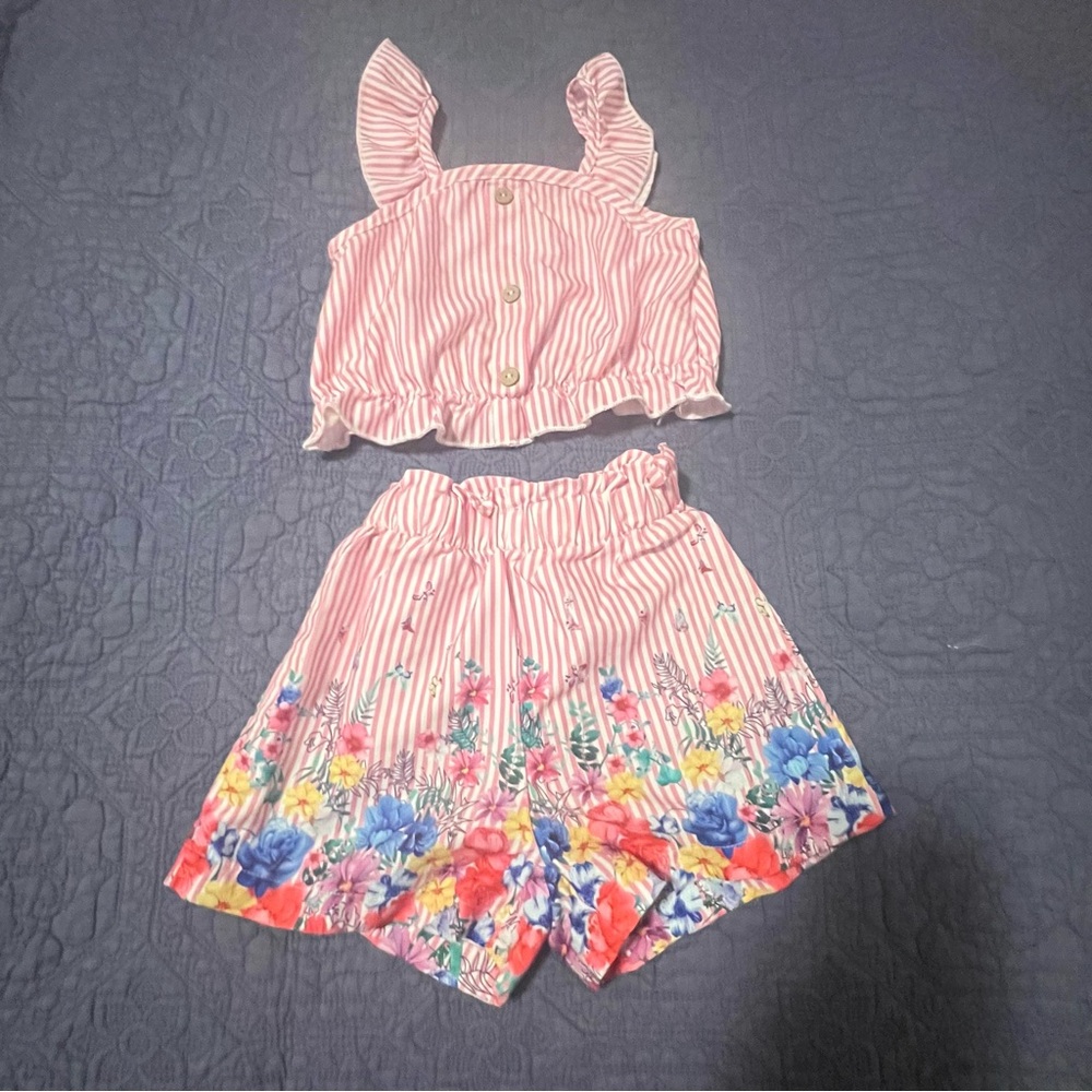 SHEIN Pink Striped and Floral Kids Set